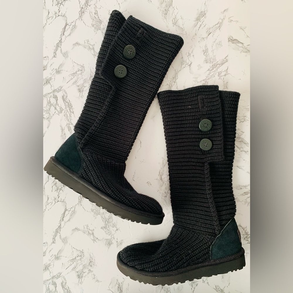 Like New UGG Boots Size 9